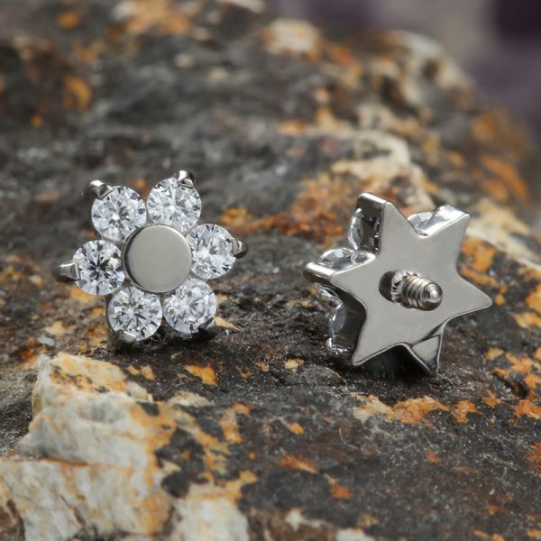 Titanium Internally Threaded Flower Gem End - Image 3