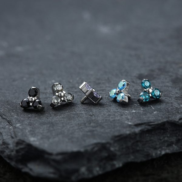 Titanium Prong Set CZ Trinity Cluster End - Image 3
